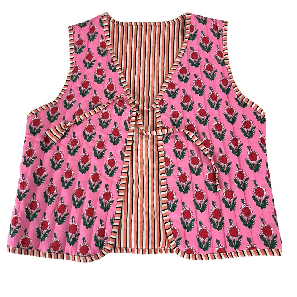 Womens Vest Size Medium Pink Floral Retro Quilt Look Unique Fun Flowers Casual - Picture 4 of 8